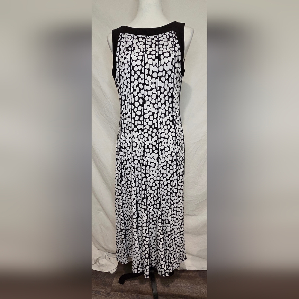 *NWOT* Perceptions Black and White Dot Maxi Dress